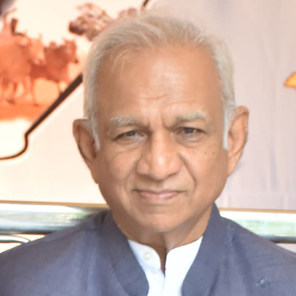 Shri Rajanbhai Shah
